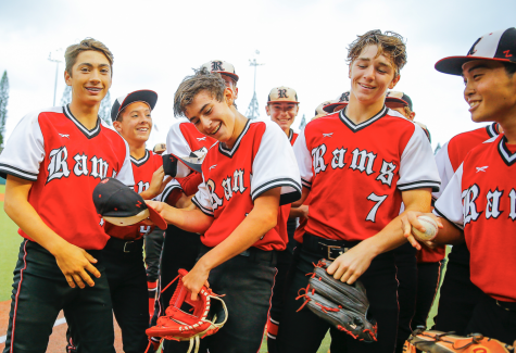 Varsity Baseball Takes Home OIA D2 Title