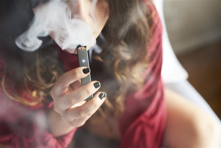 Vaping+has+become+a+dangerous+new+trend+for+teenagers.+%28Image+from+NBCNEWS.COM%29