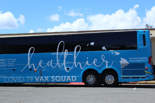 The COVID-19 Vaccine Bus sits outside the trainer’s room in the bus loop on Tuesday, Sept. 14 to give the COVID vaccine to all students, faculty, and their family members who provide all necessary documentation, including a pre-vaccine checklist, and need a dose of the vaccine.  This is just one of many measures introduced through Hawaii Pacific Health and Hawaii Department of Health cooperation in order to boost the vaccination rates in Hawaii and make it accessible amidst the change in policy being adopted statewide and by the DOE that forces employees and student athletes to either provide proof of vaccination.